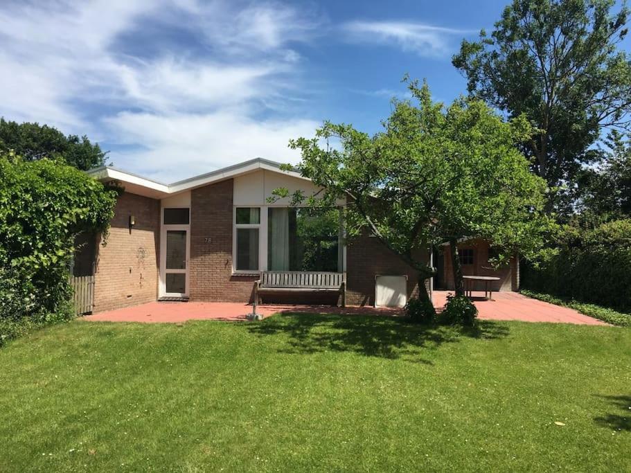 Achthoek78, rustige ligging minuten van het strand, Scharendijke