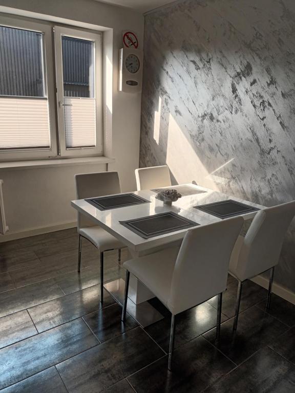 Apartment 전경