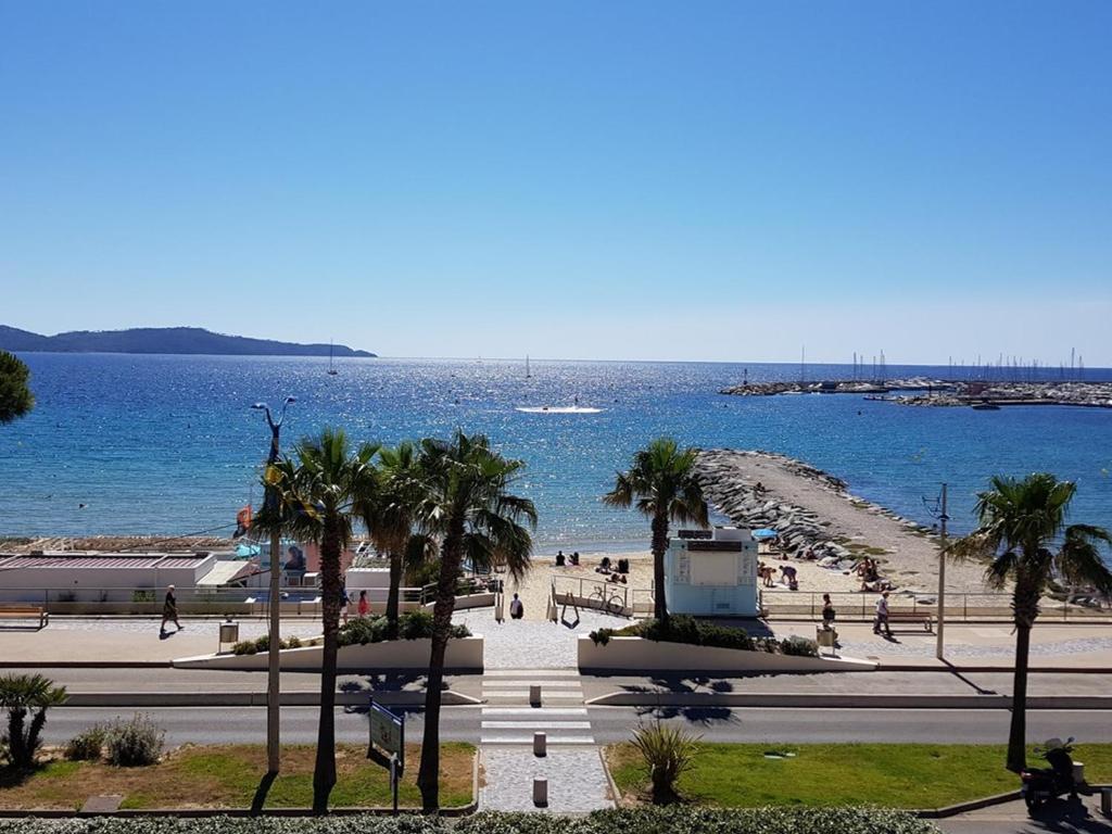 Studio cabine climatisé avec terrasse, parking, animaux admis - FR-1-100-184 - 1