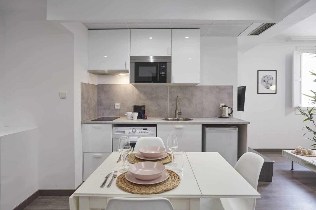 Apartamento VI Alcalá-Retiro. Ideal Parejas - 3