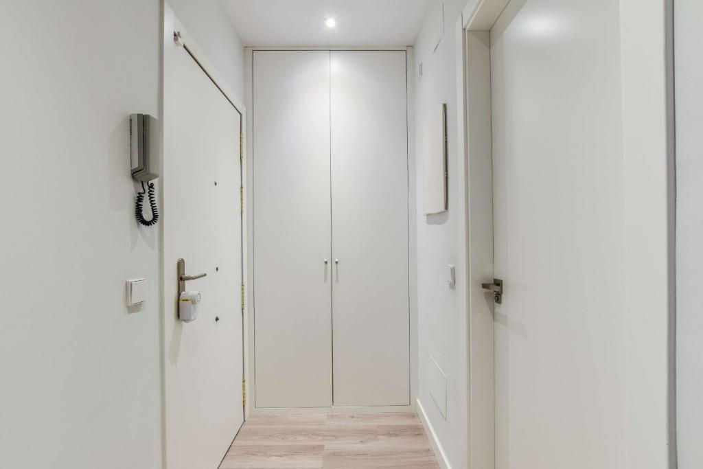 Apartment next to Gran Via- Madrid Center photo