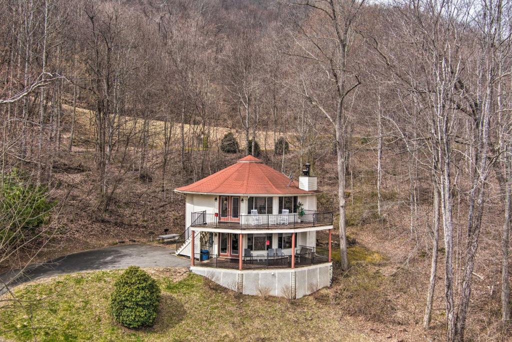 Pisgah National Forest Apartment with Deck and Views! photo