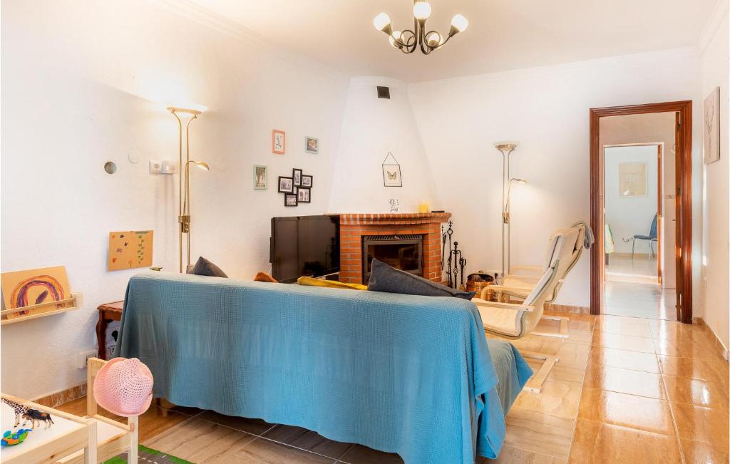 Stunning Home In Chiclana De La Fronter - 4