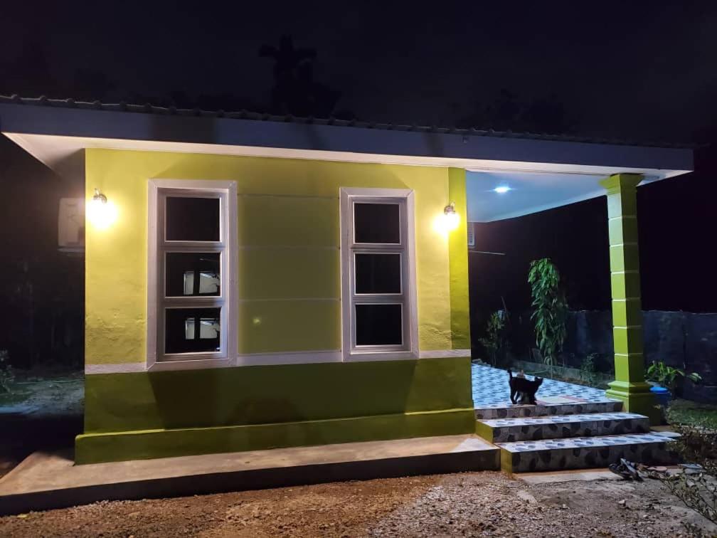 Inap Desa 3, Kampong Siput