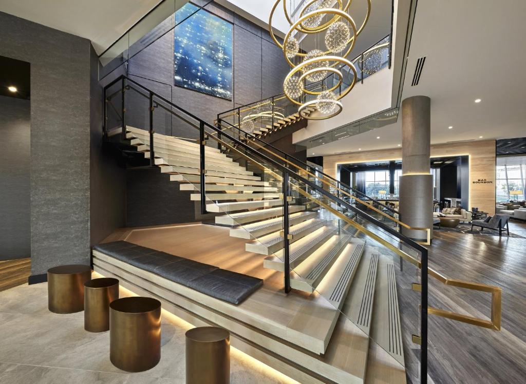 フロント・ロビー