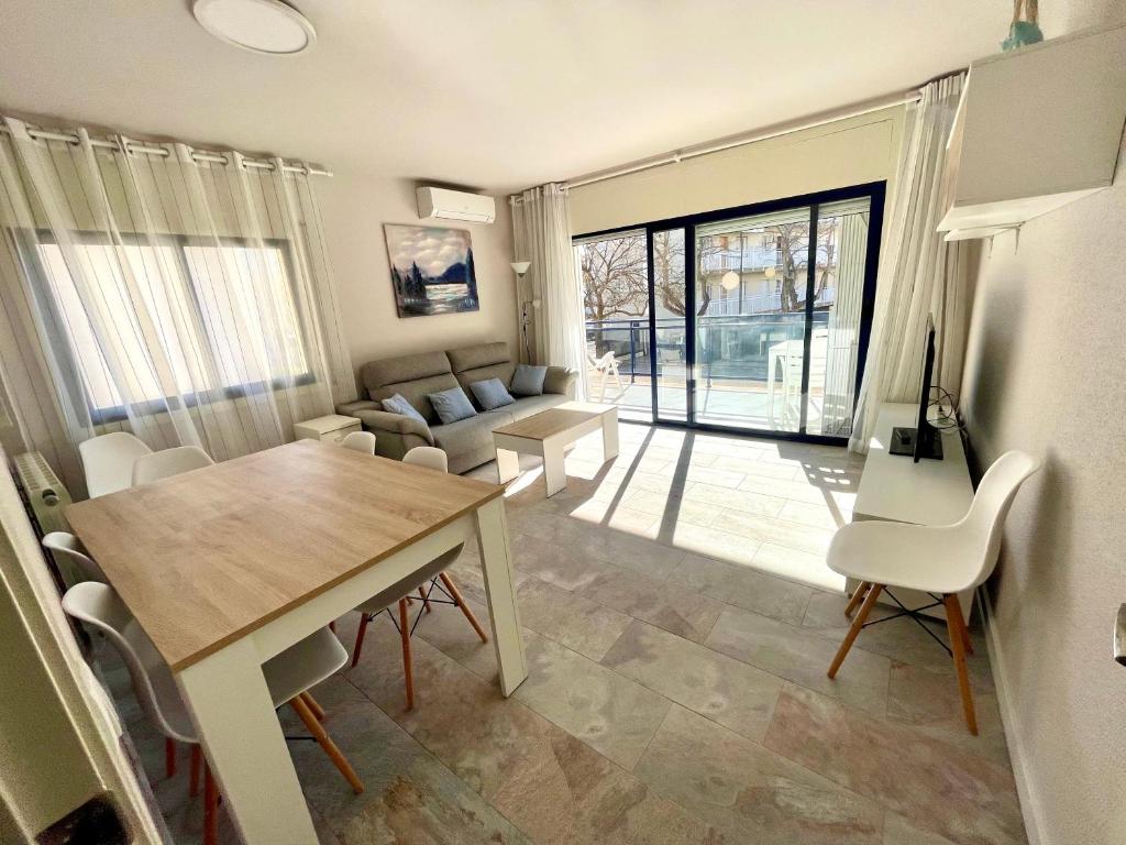 Maria Voramar - 5