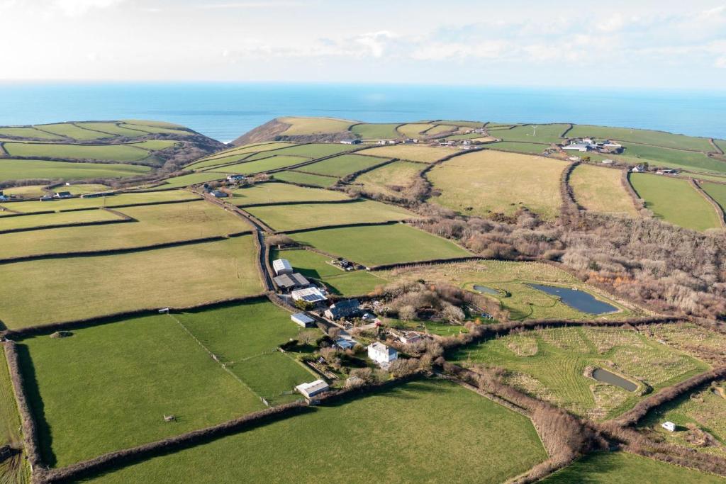 Millook View Farmhouse, Bude