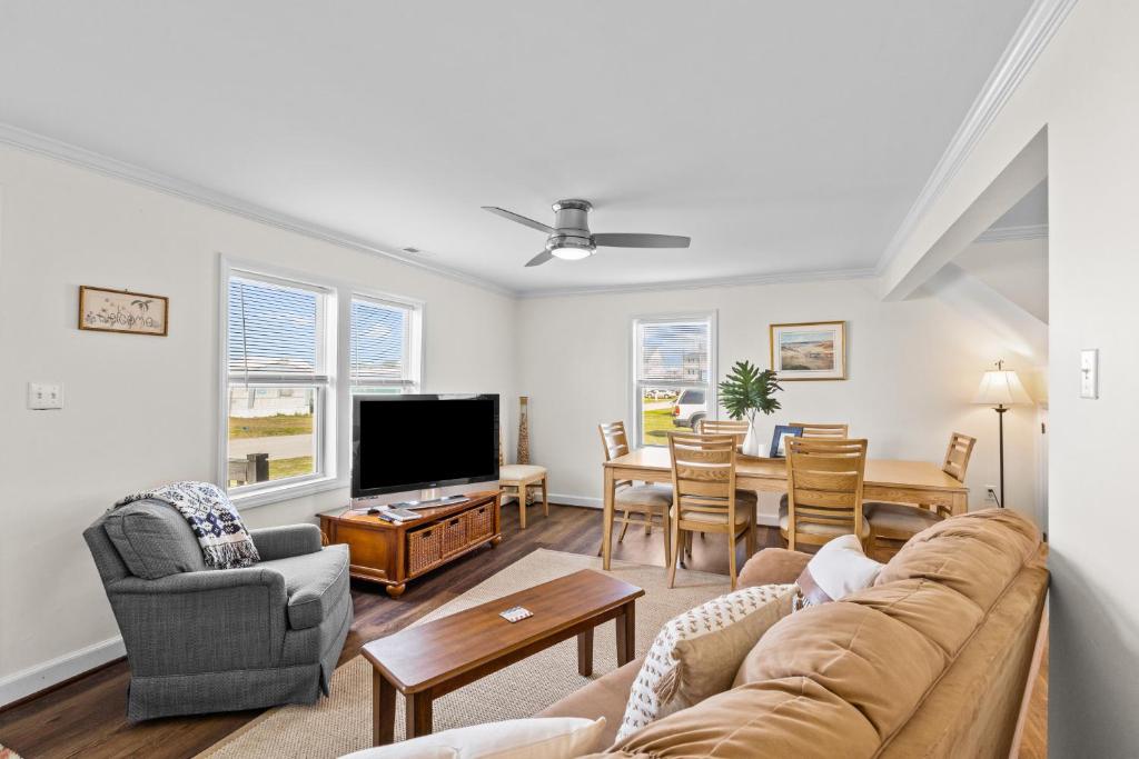 Delight on Davis, Atlantic Beach