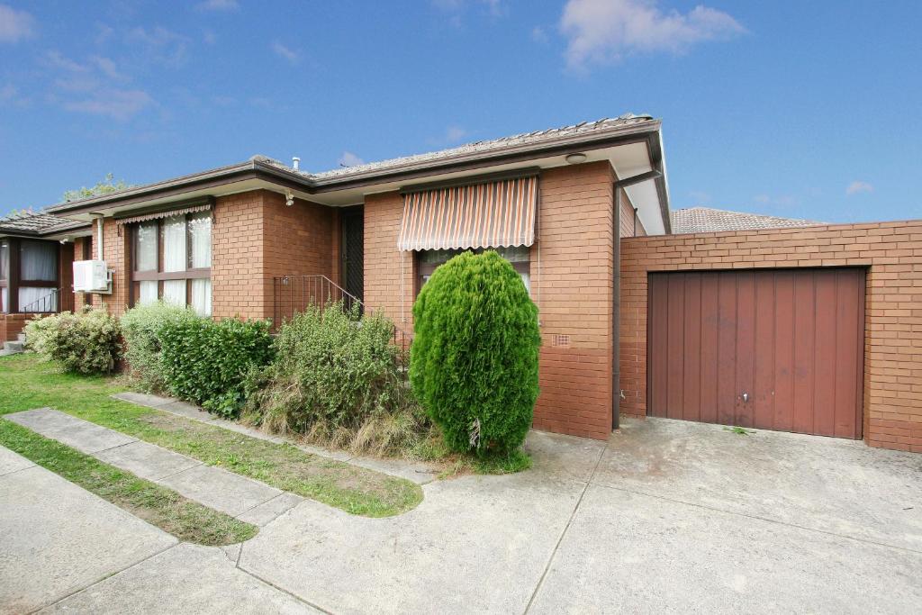 Entrance, Rent Melbourne in Melbourne