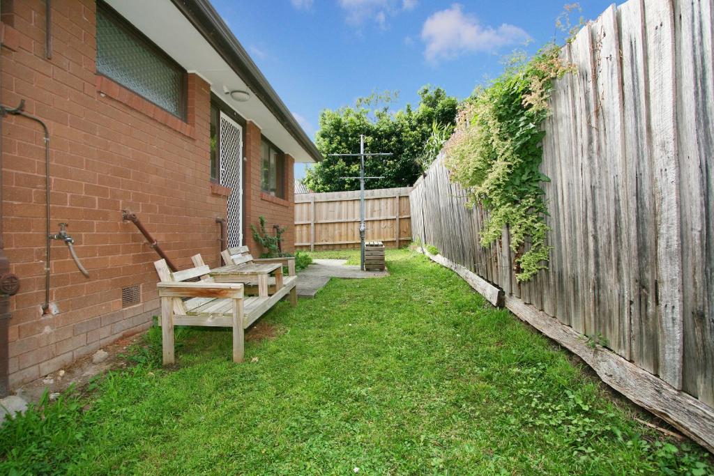 Entrance, Rent Melbourne in Melbourne
