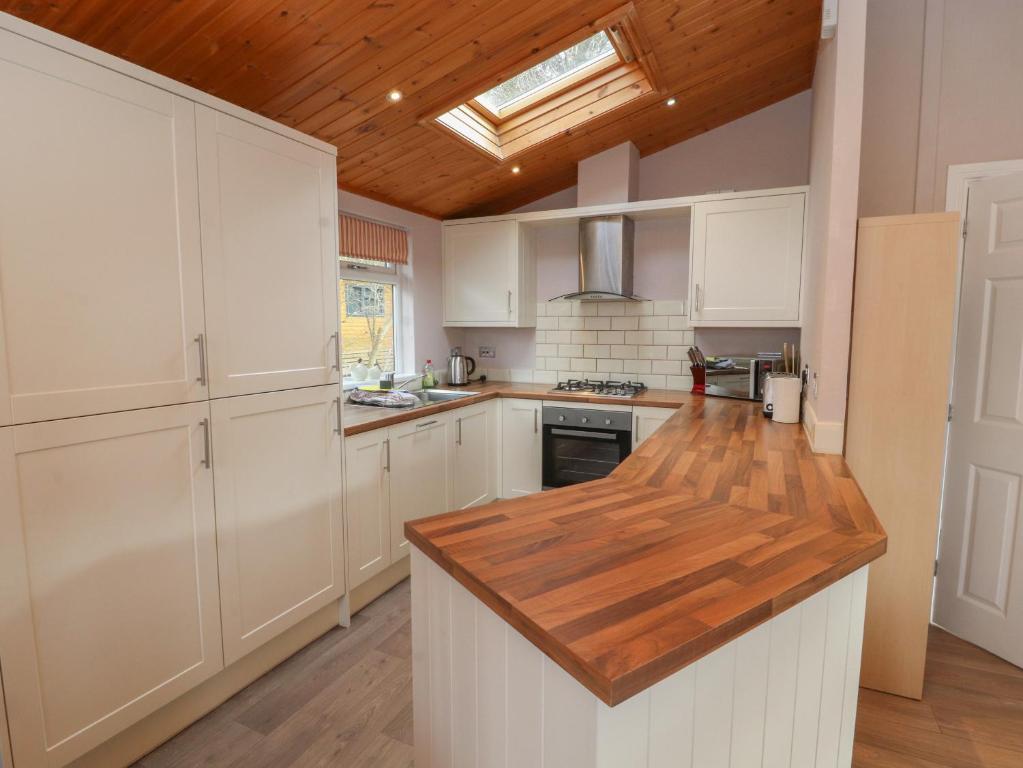 22 Thirlmere, Windermere photo 5