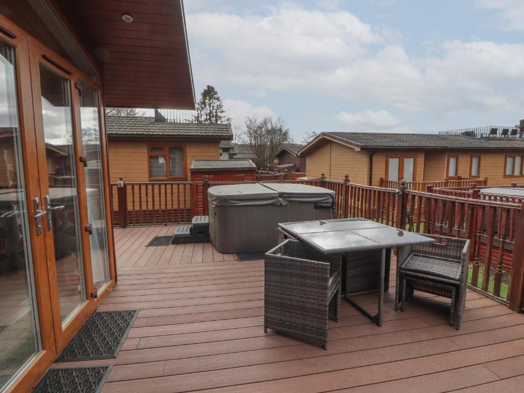 22 Thirlmere, Windermere photo 8