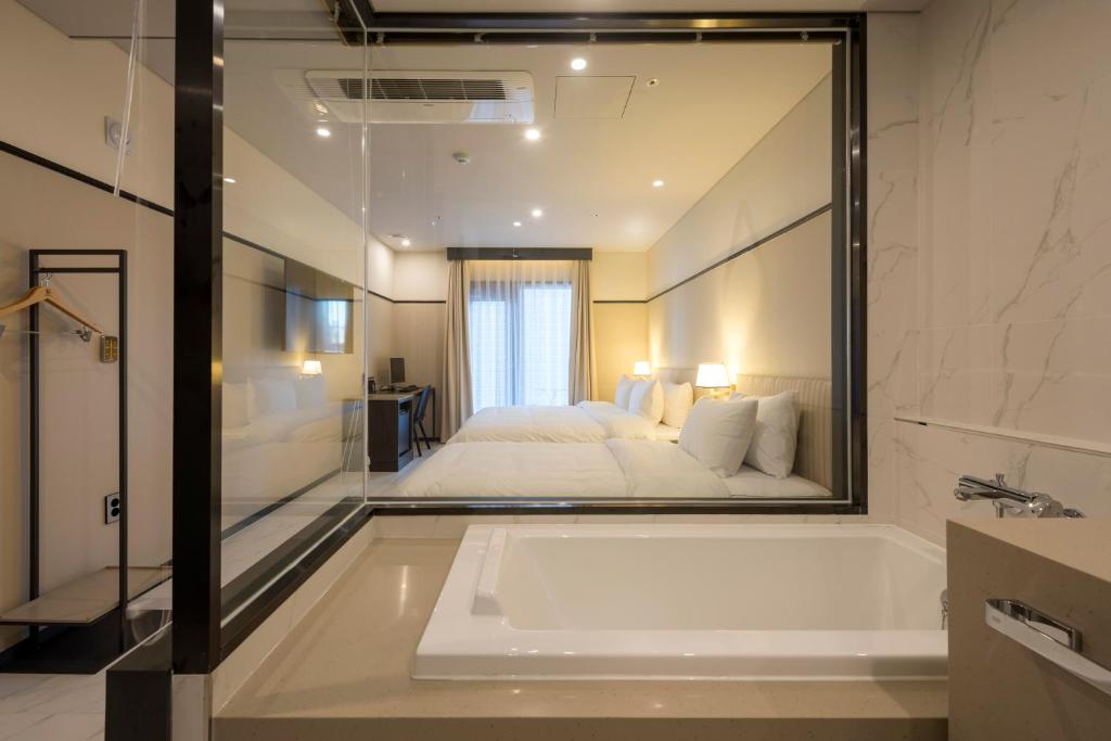 브라운도트호텔 구서