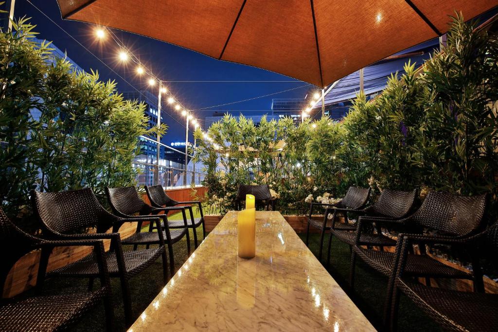 Hotel Midcity Myeongdong photo