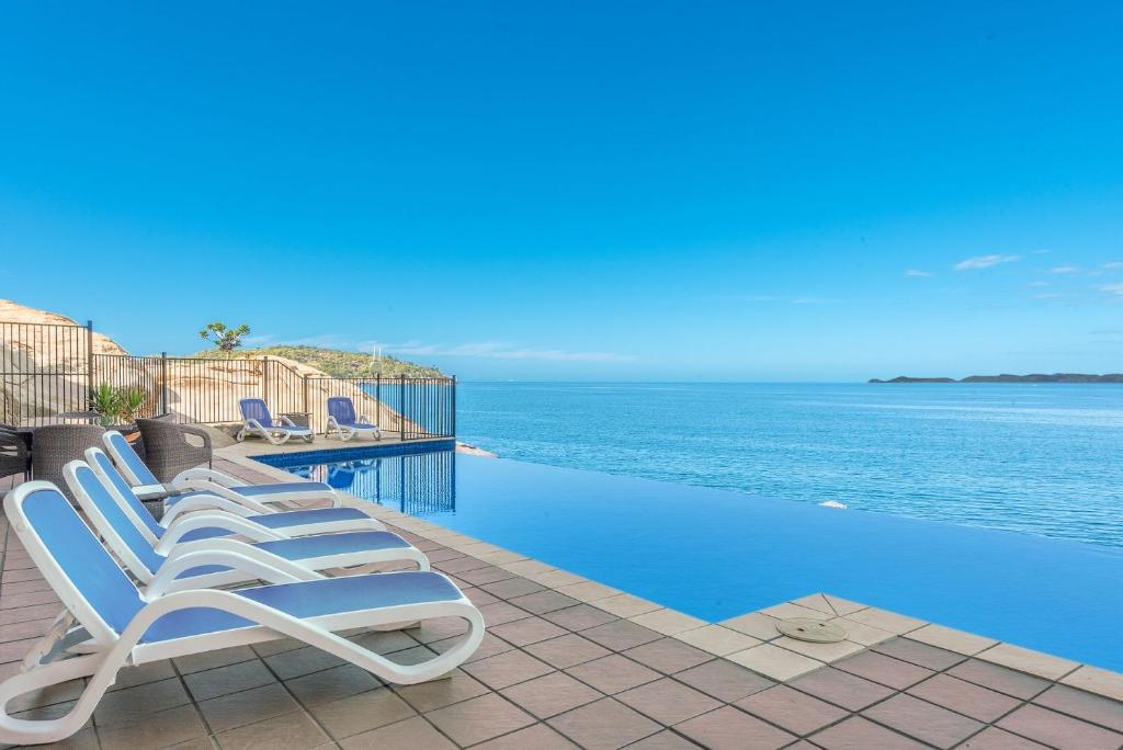 1 Bright Point Apartment 1307, Nelly Bay