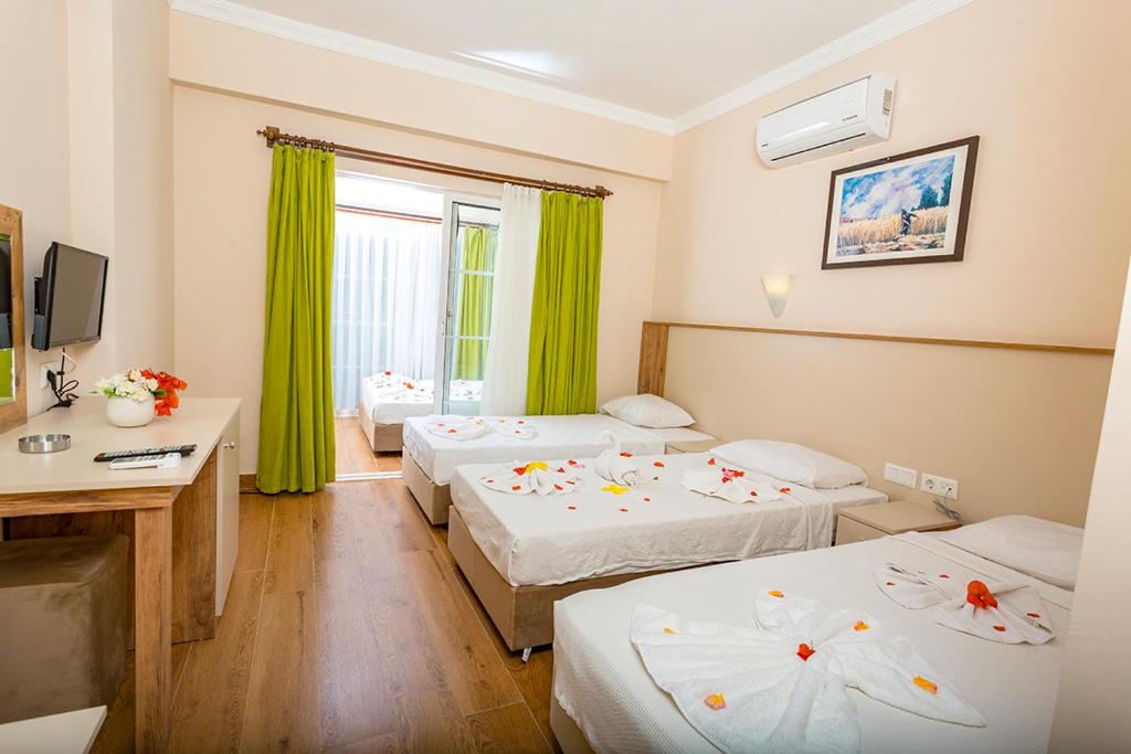 Rich Melissa Hotel photo