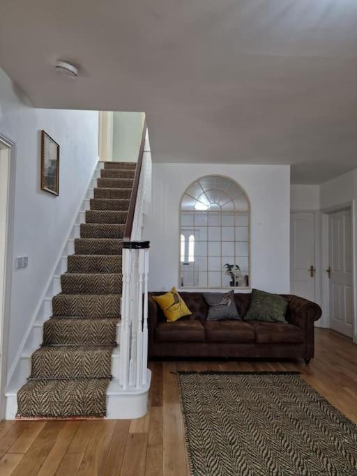 Large coastal cottage,with private indoor pool, hut tub on the Jurassic coast photo 5