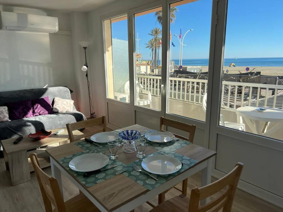 Le CARROUSEL - Apt VUE MER - Plage à 10 M - CLIM - WIFI - 4
