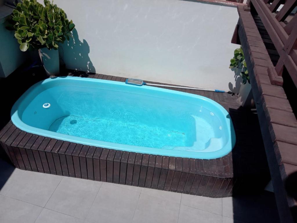 LINDO SOBRADO A 250mts DA PRAIA MARISCAL PISCINA 249-3 — Hotel in Bombinhas