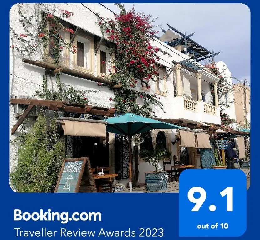 L'artisan, hotell sihtkohas Harqalah