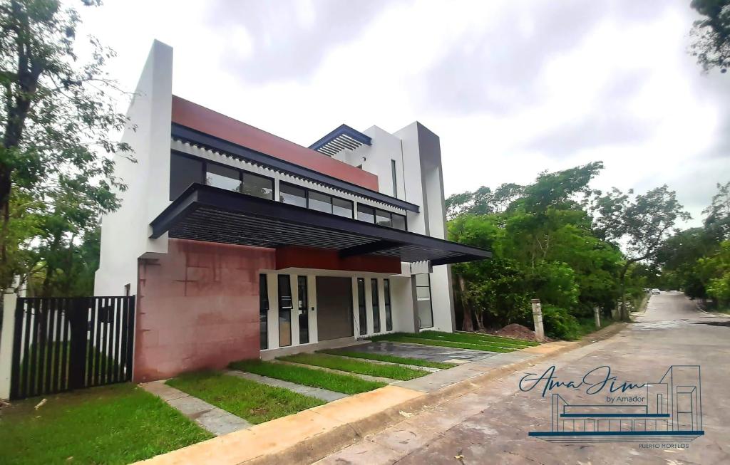 Amajim by amador, Puerto Morelos