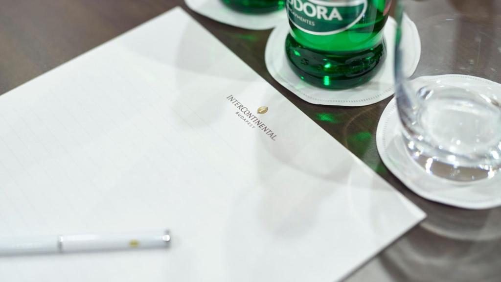 غرفة الاجتماعات/الاحتفالات