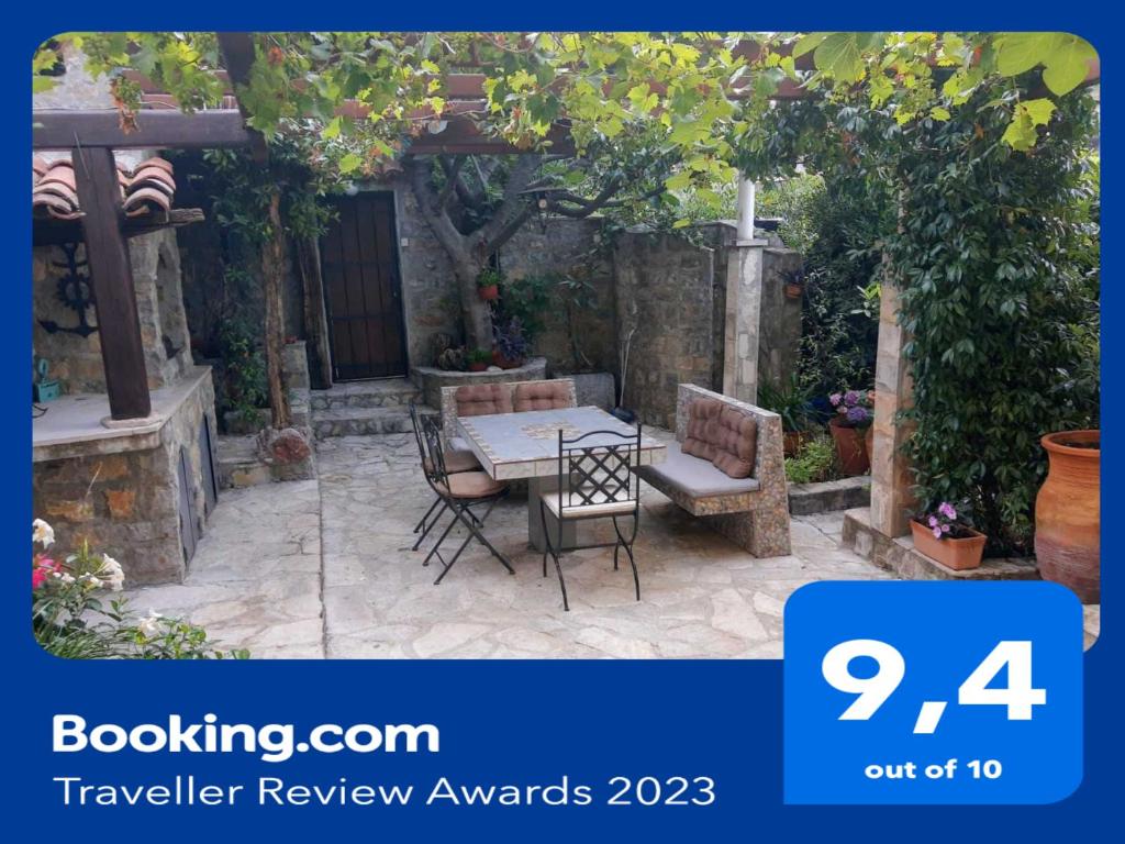 Sea-side Old Stone Villa with a private Garden - 2