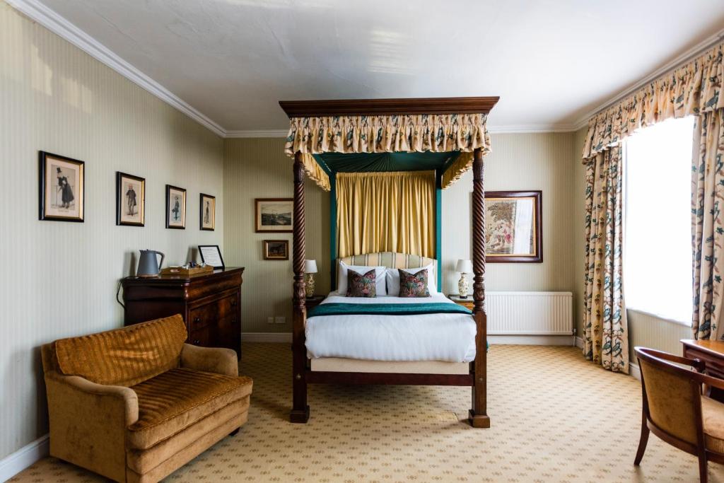 ブルック ウィッパー‐イン ホテル (Brook Whipper-In Hotel)