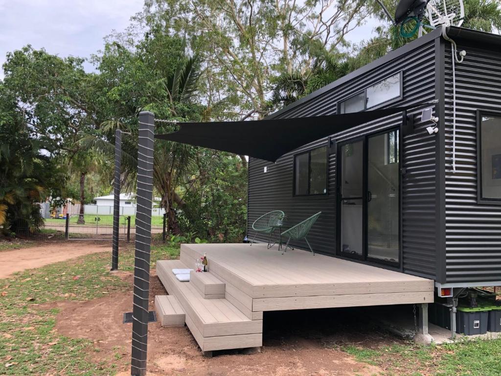 My Tiny Island Home, Nelly Bay