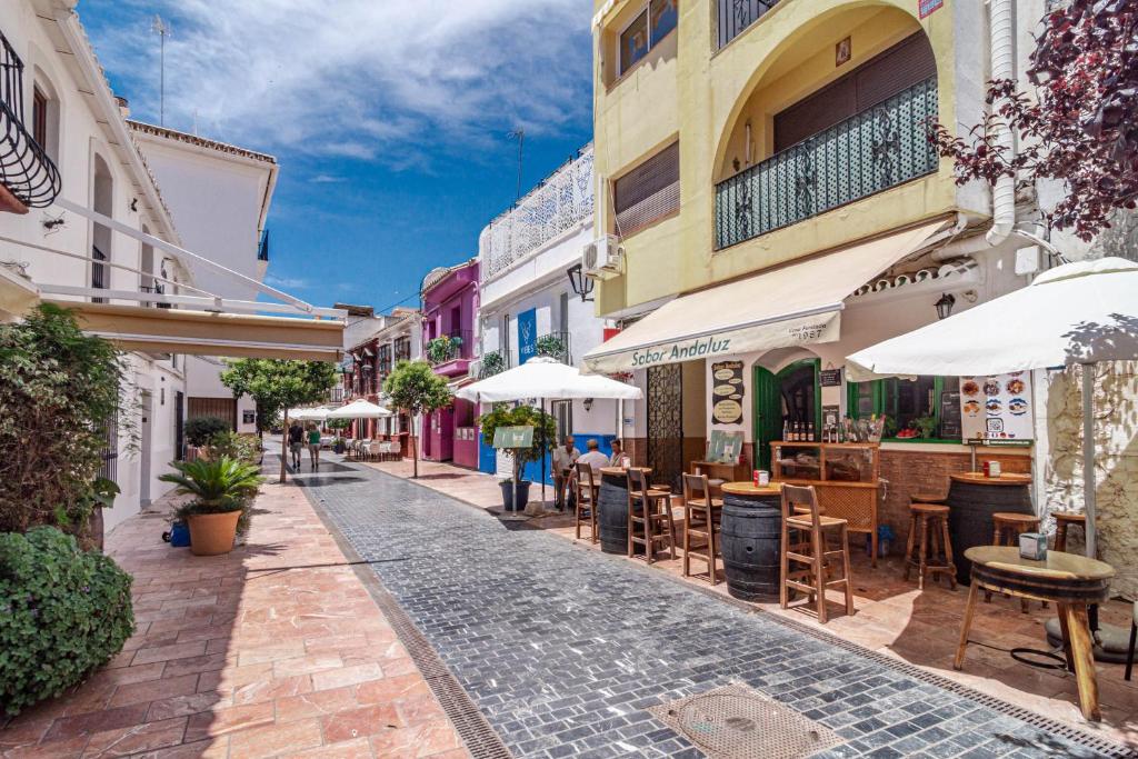 Awesome 3 bedroom apt metres from the beach RDR289 - 2