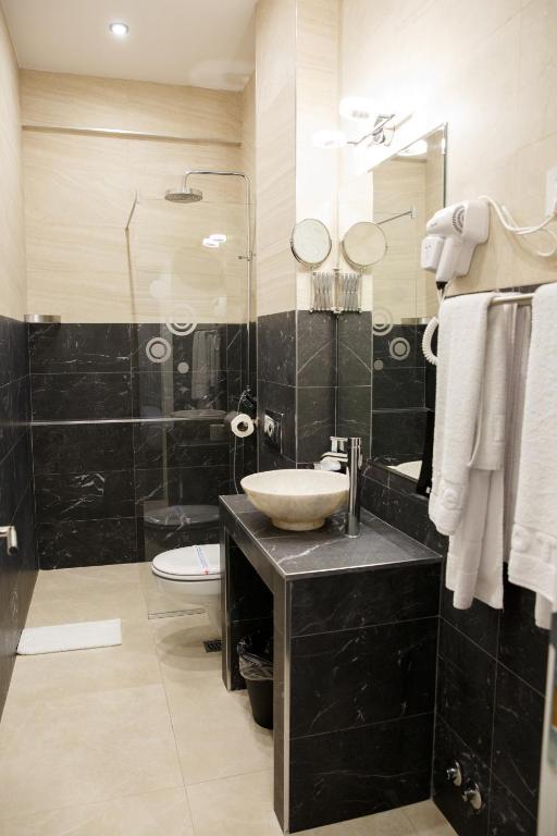 Hotel Crystal Light photo