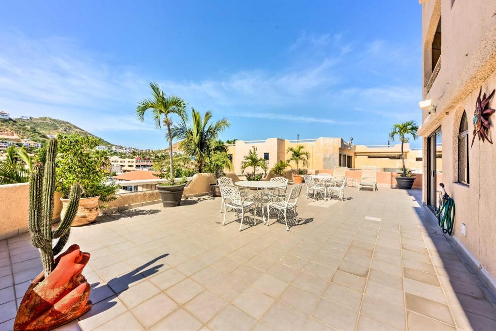 Chic Cabo San Lucas Getaway < 2 Miles to Beaches! - 2