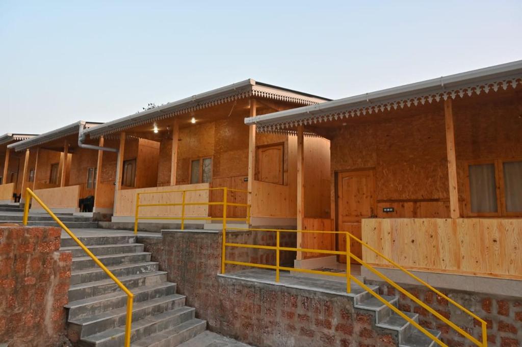 santanas wooden cottages photo