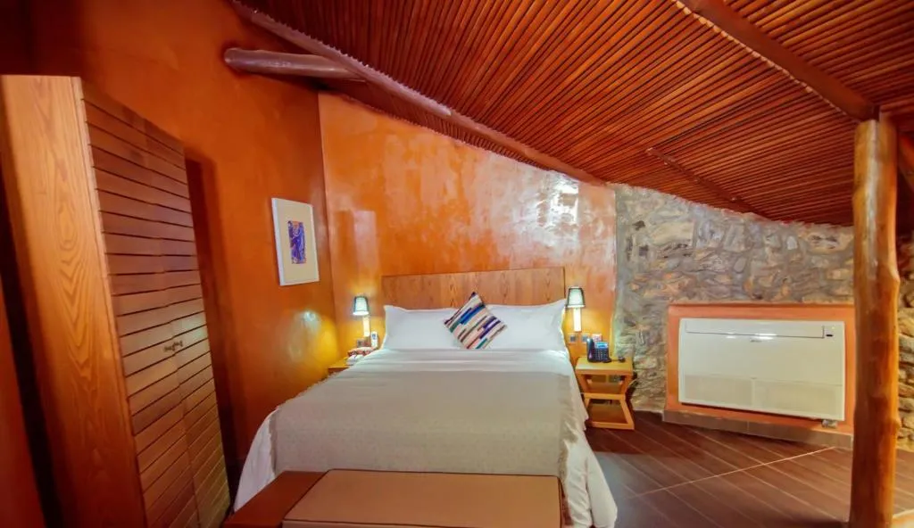 Trois Ore Residences & Green Earth Bistro, hotel in Ibadan
