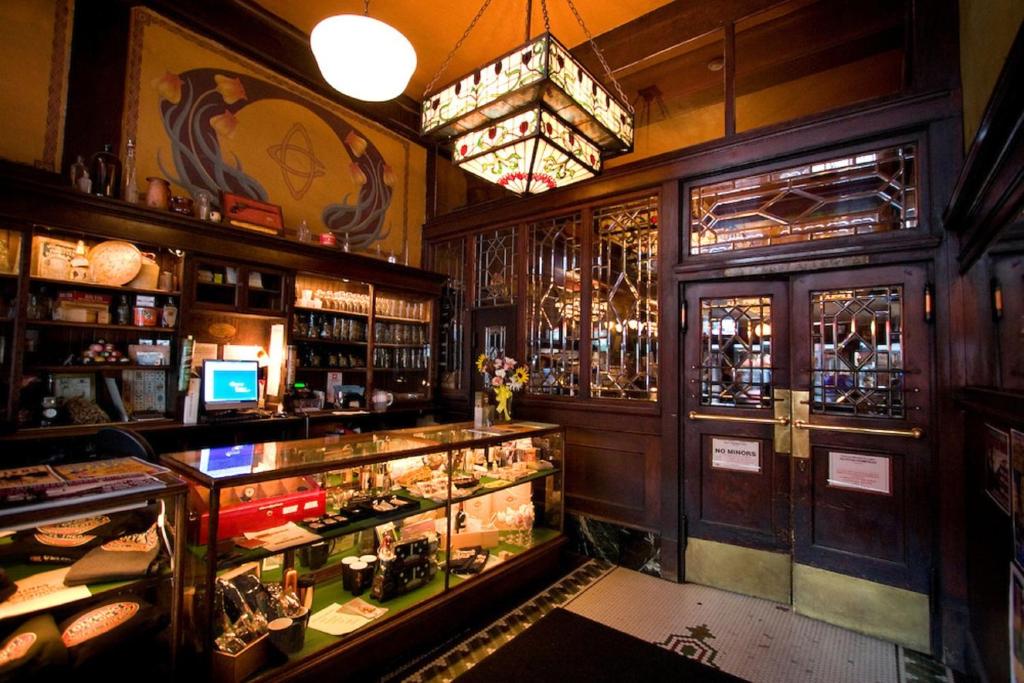 McMenamins Olympic Club — Hotel in Centralia (WA)