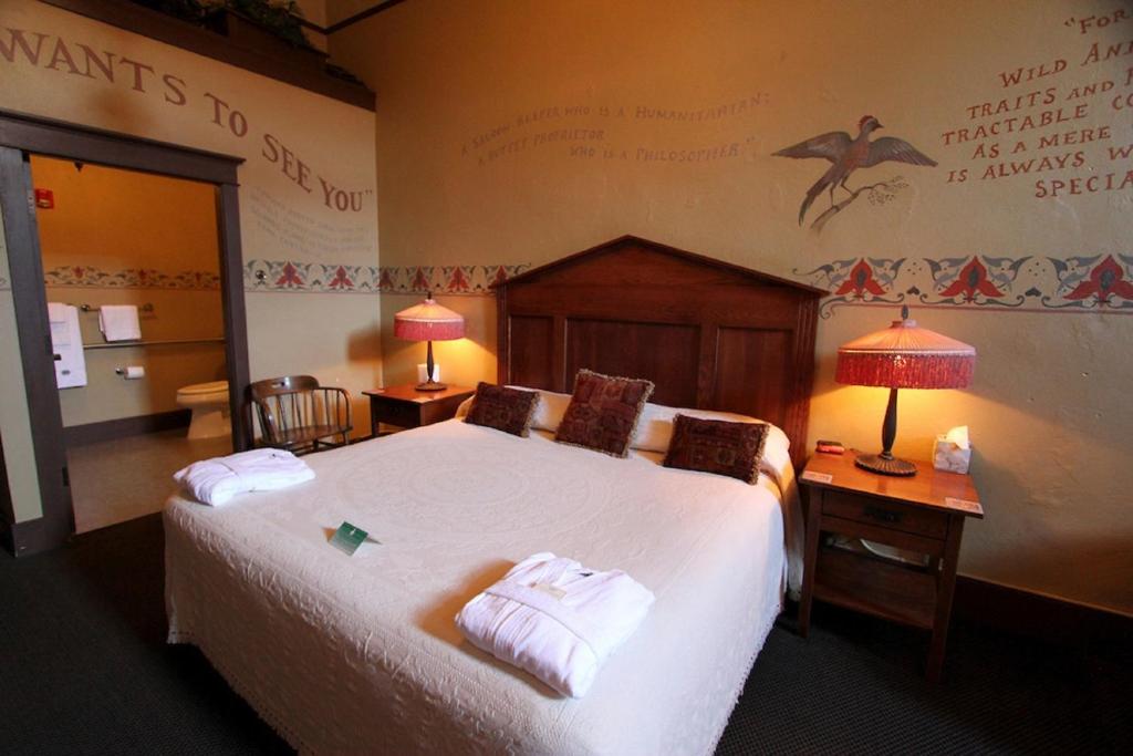 McMenamins Olympic Club photo
