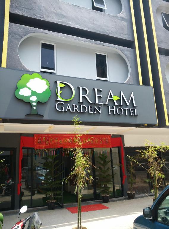 Dream Garden Hotel photo