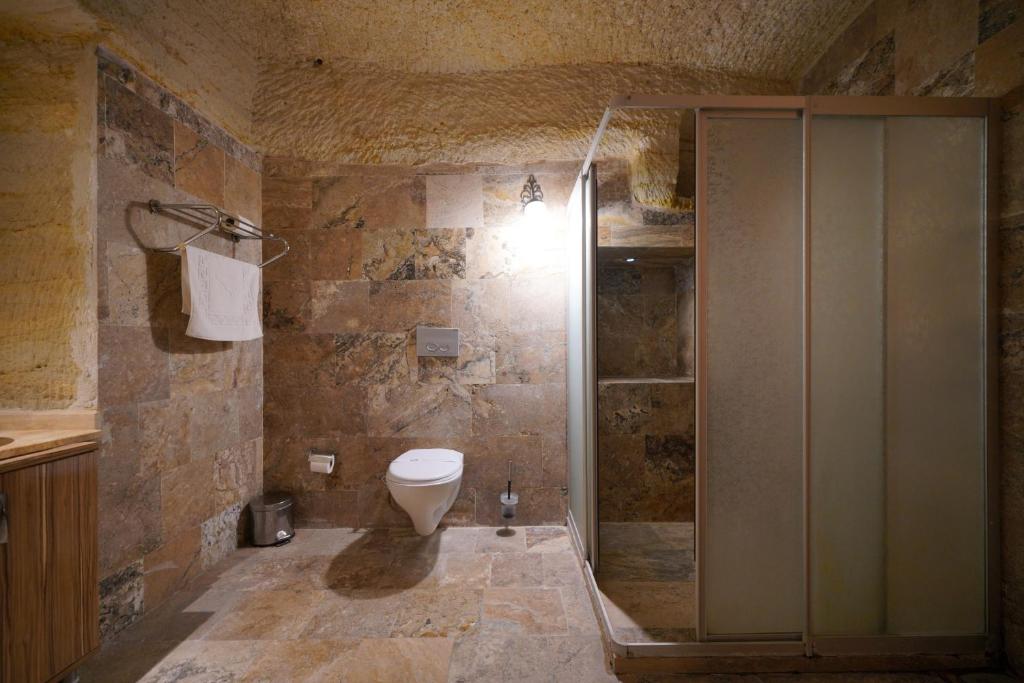 Emit Cave Hotel photo
