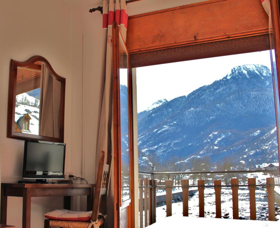 Hotel Garona photo
