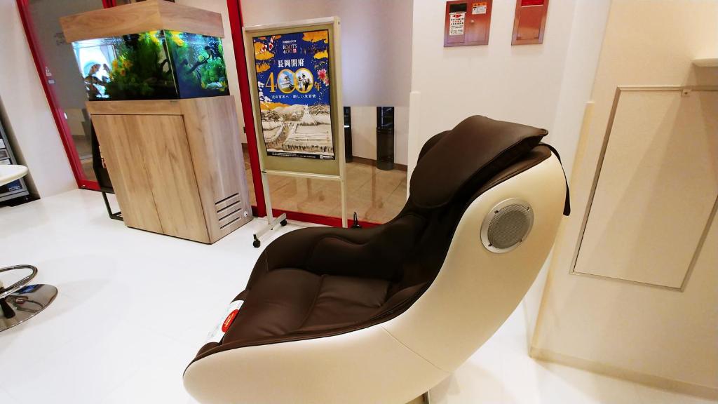 Shared lounge/TV area