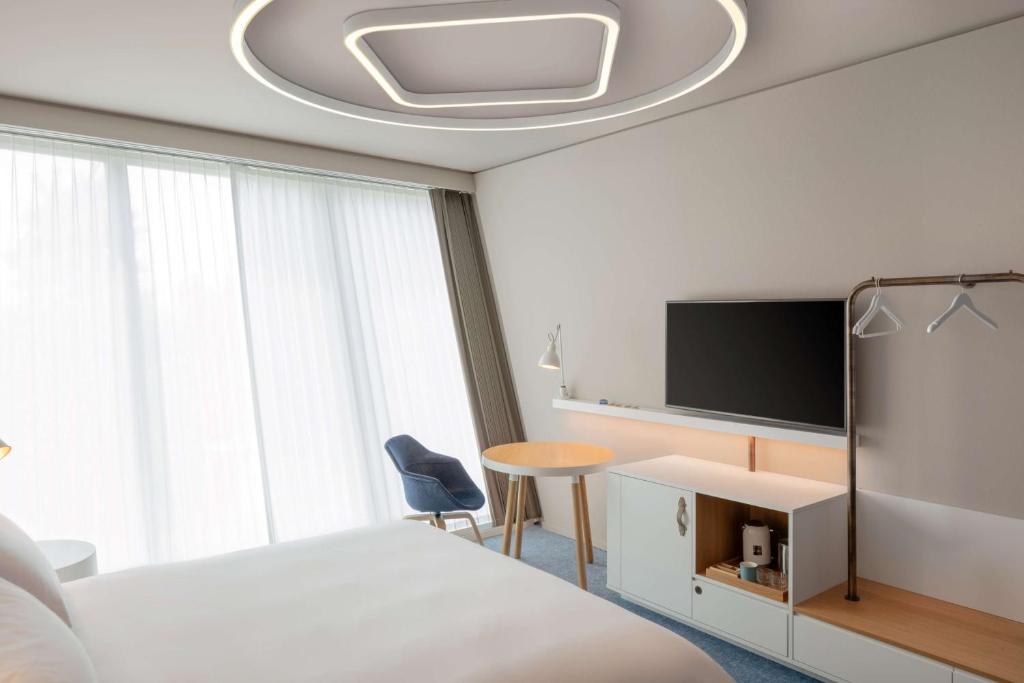 Hyatt Place Zurich Airport the Circle photo