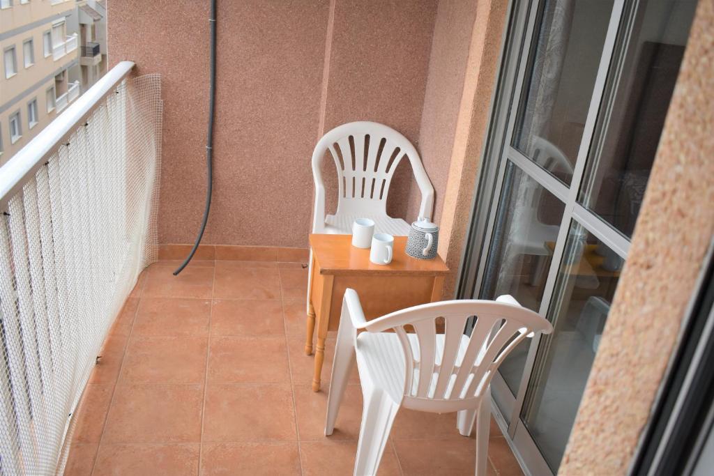 Torri apartments - 3 mins walk to beach - 3