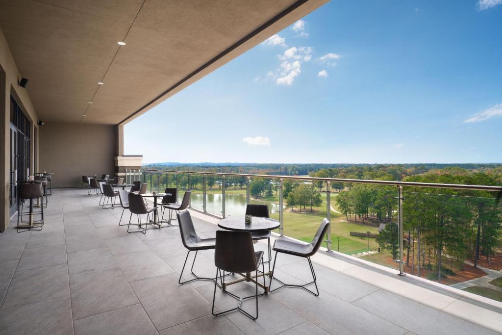 Sheraton Flowood The Refuge Hotel & Conference Center ラウンジ