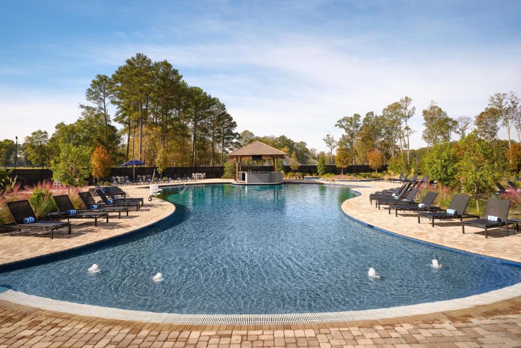 Sheraton Flowood The Refuge Hotel & Conference Center スイミングプール