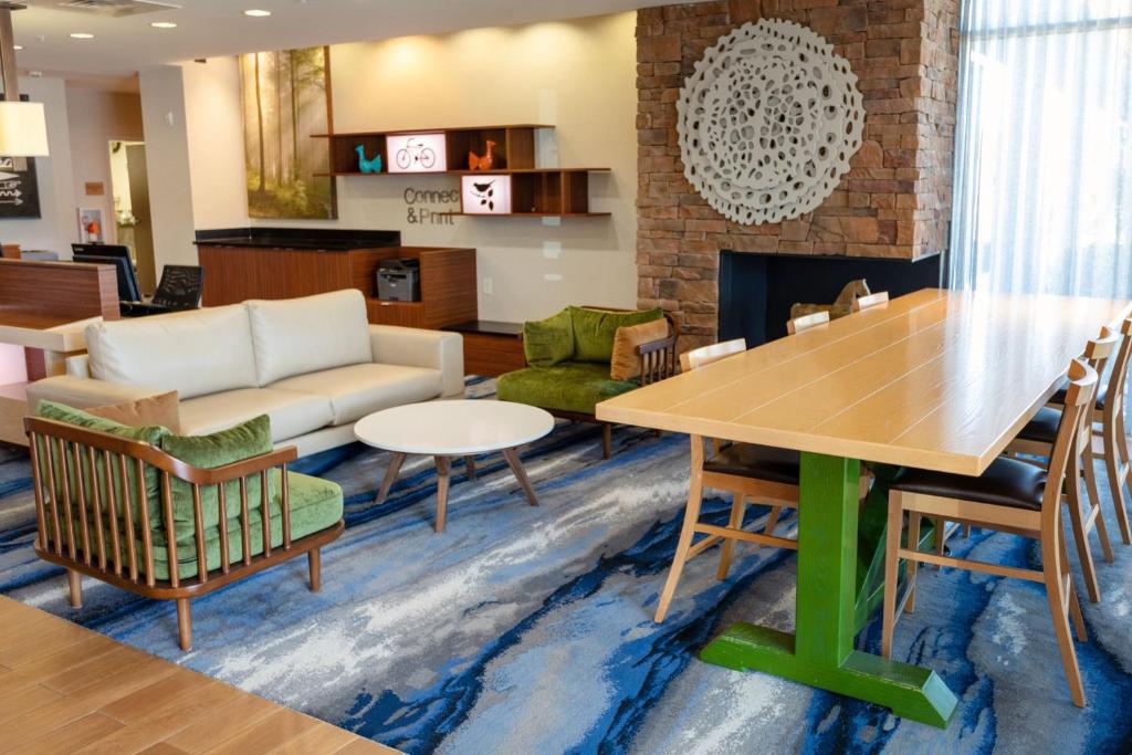 Fairfield Inn & Suites Athens I-65 photo