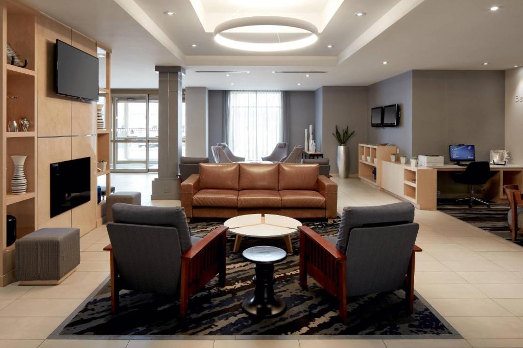 Fairfield Inn & Suites by Marriott Montreal Airport photo