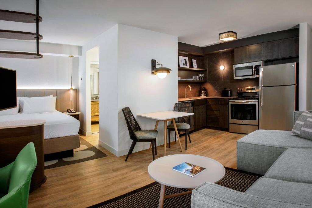 Residence Inn Miami Aventura Mall photo