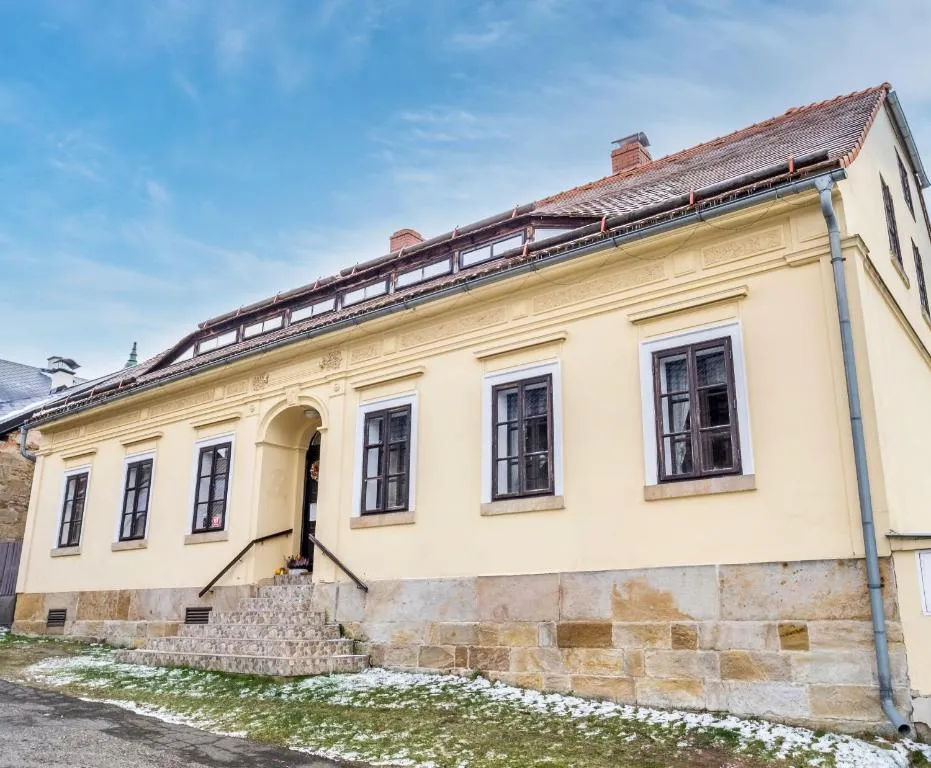 Rustic House v Lužických horách, hotel in Jiřetín pod Jedlovou
