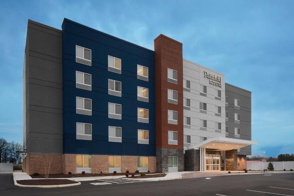 Fairfield by Marriott Inn & Suites Stony Creek 전경