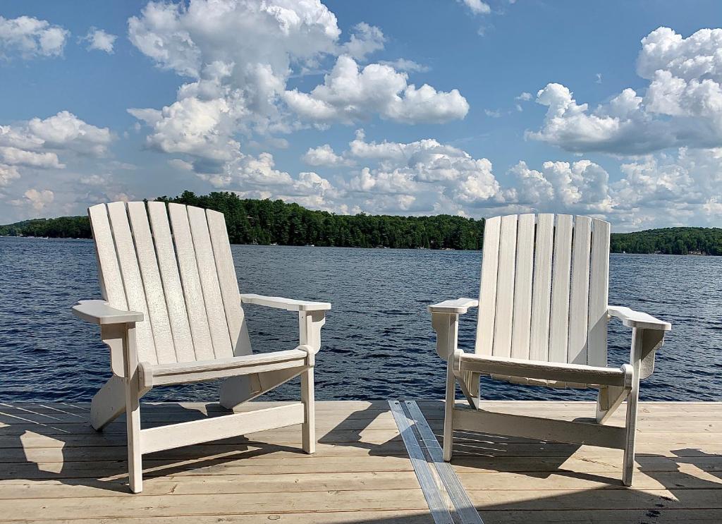Haliburton Lakefront